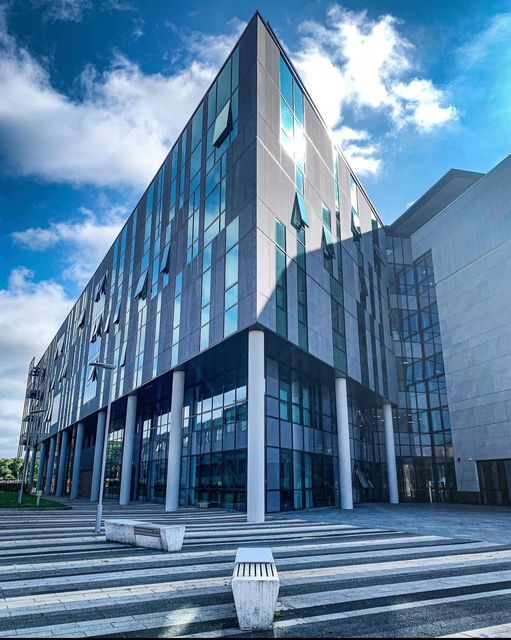 Love the lines in these shots of our Business School 😍圖片